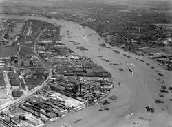 SilvertownApril19392.jpg